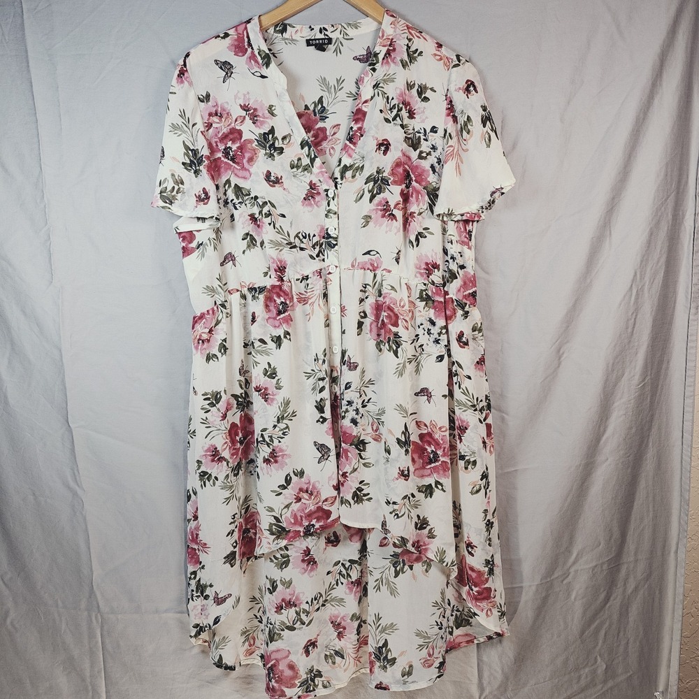 Torrid Lexie Floral Chiffon H-Lo Babydoll Tunic Top Women Size 0 US L Semi Sheer